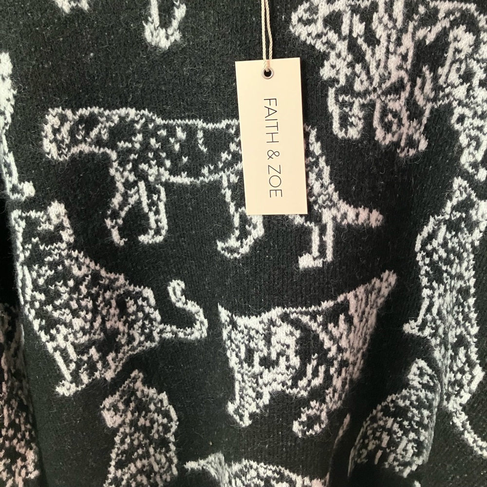 Faith & Zoe Black and White Leopard Print Sweater - Picture 6 of 8